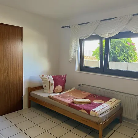 Frisch Renovierte In شقة باد شونبورن